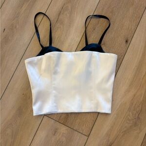Ten aritzia corset style top